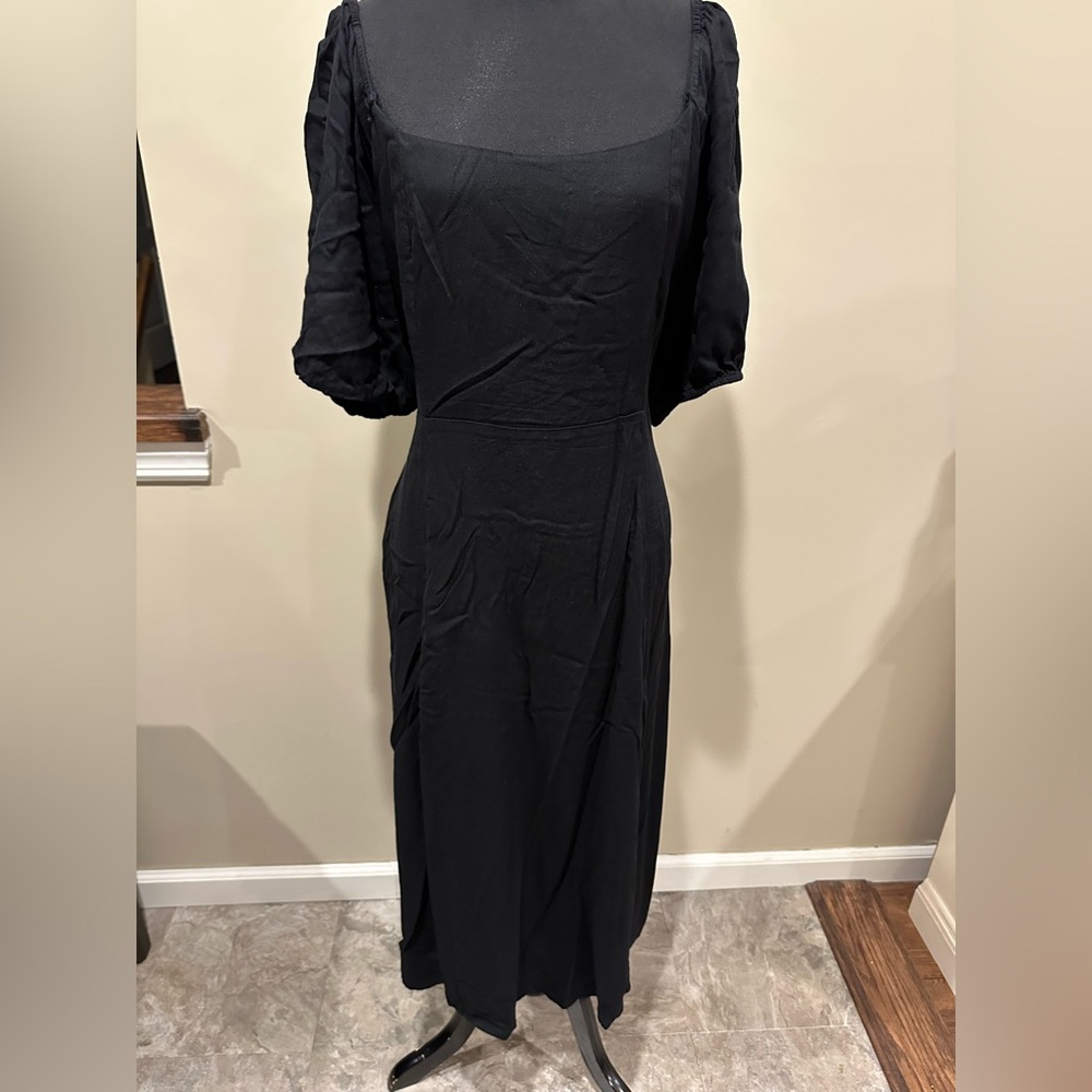 Old Navy Black Sheath Dress with Puff Sleeves